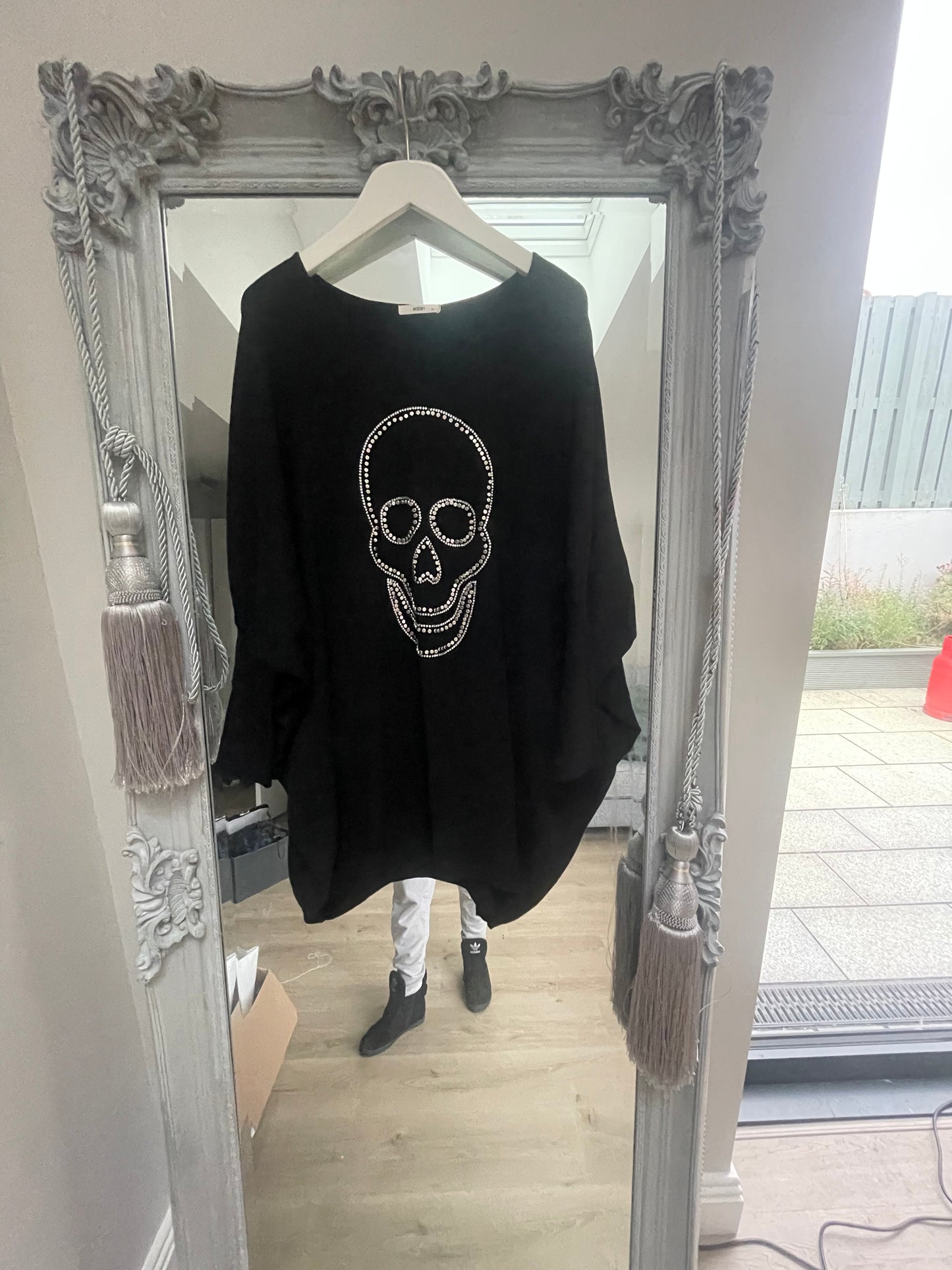 DIAMANTÉ SKULL BATWING TOP BLACK