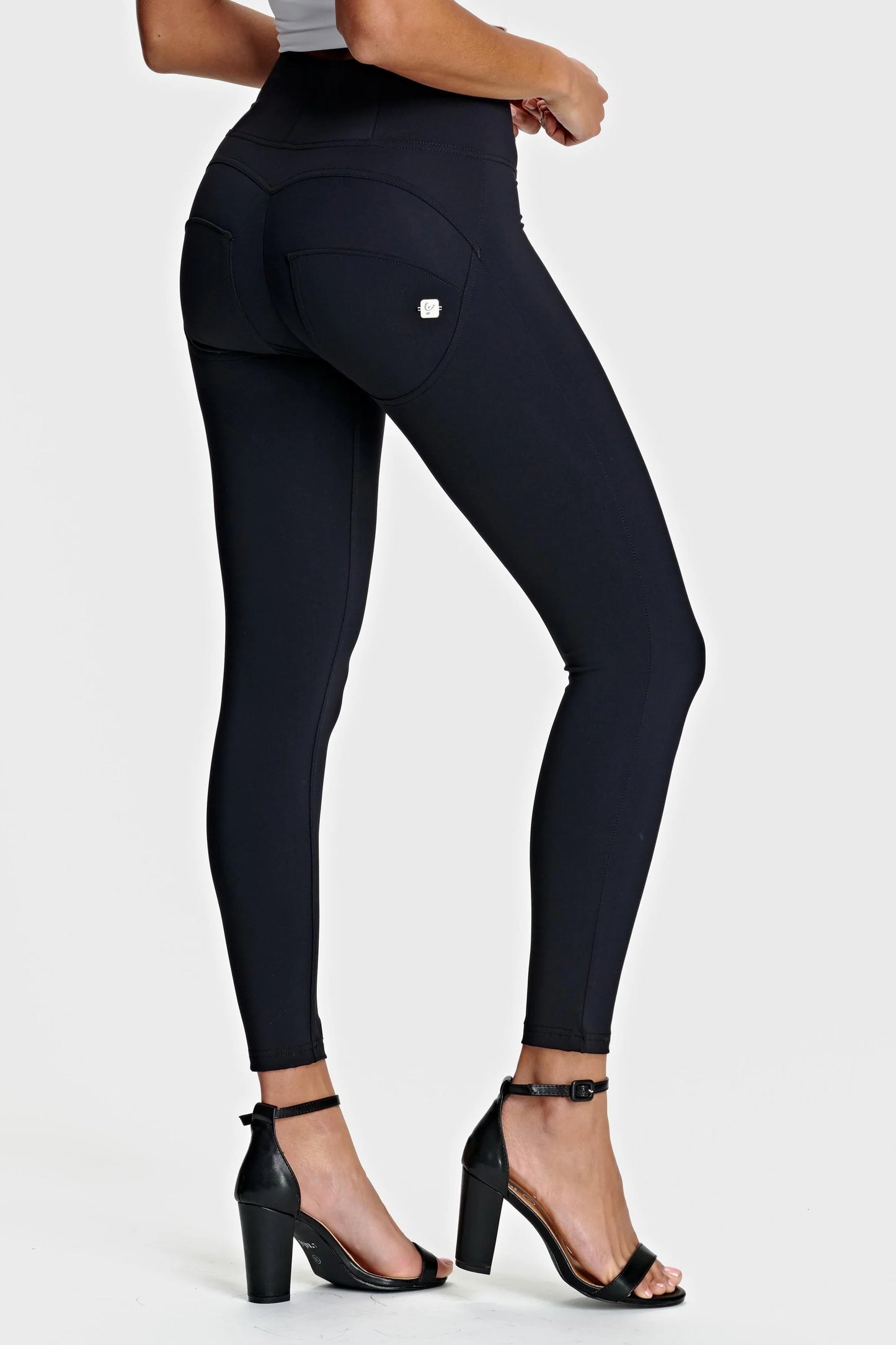 AMAZING FREDDYS ZIP HIGH-RISE SKINNY SHINY ORGANIC BLACK