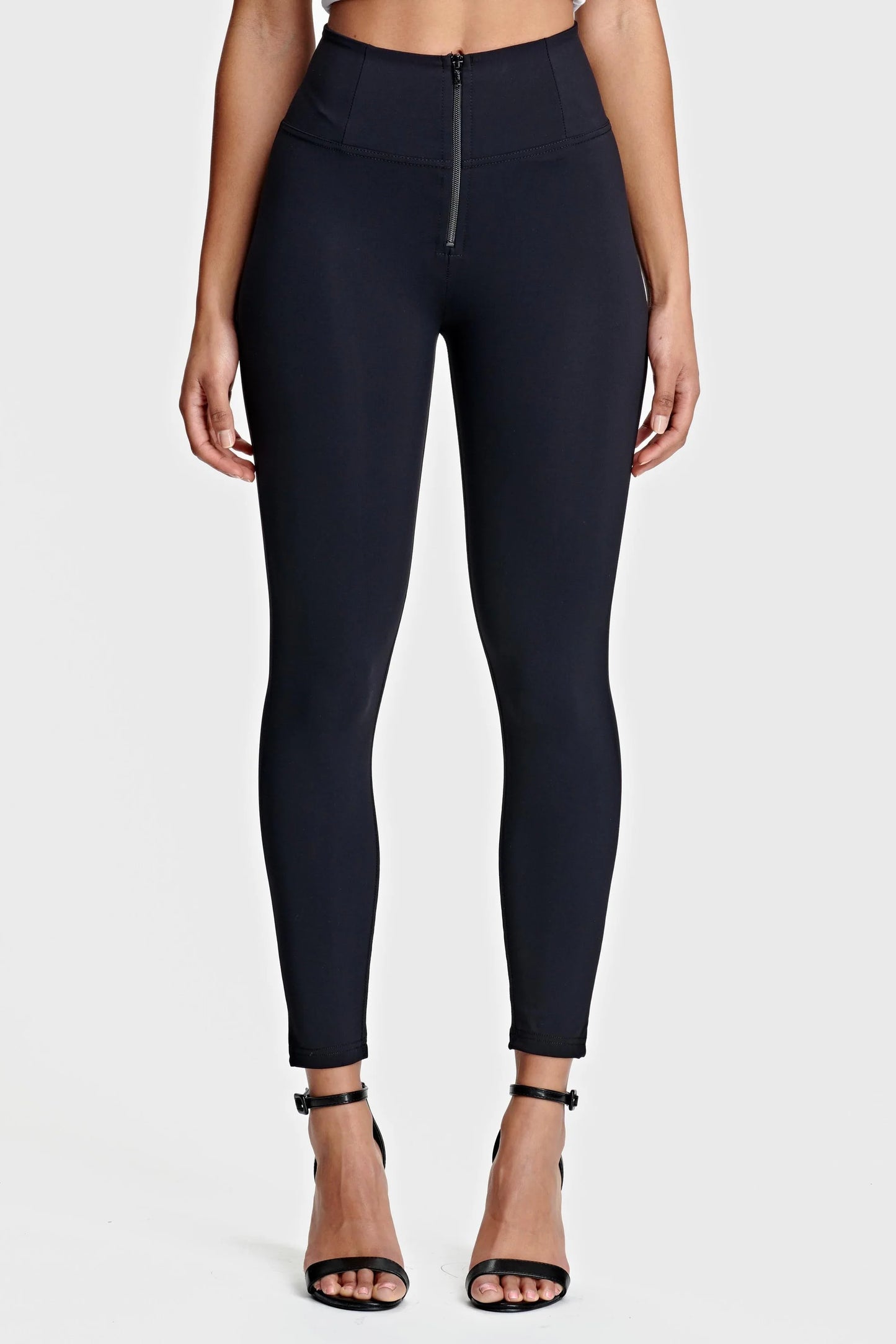 AMAZING FREDDYS ZIP HIGH-RISE SKINNY SHINY ORGANIC BLACK