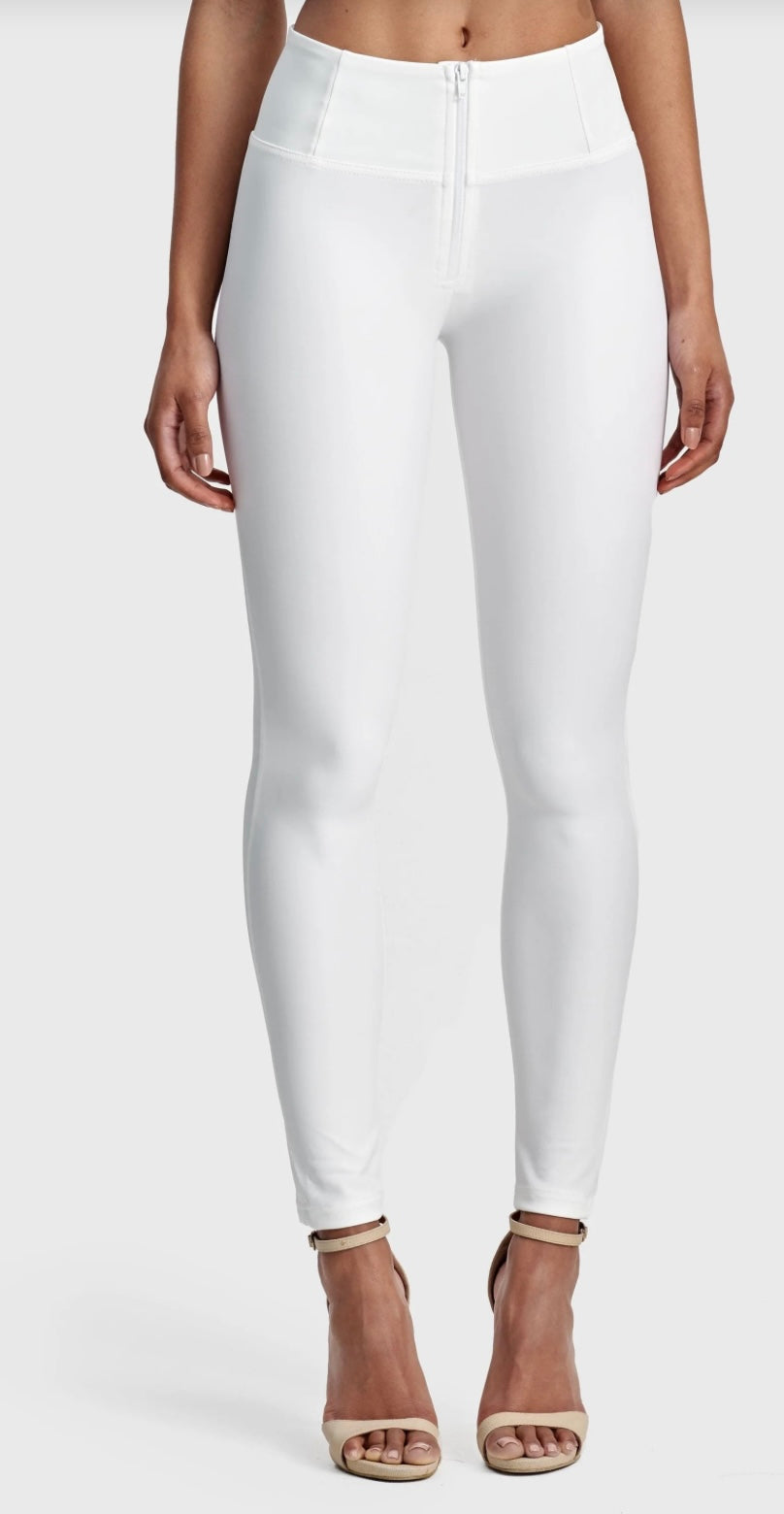 AMAZING FREDDY WHITE LEATHER PANTS
