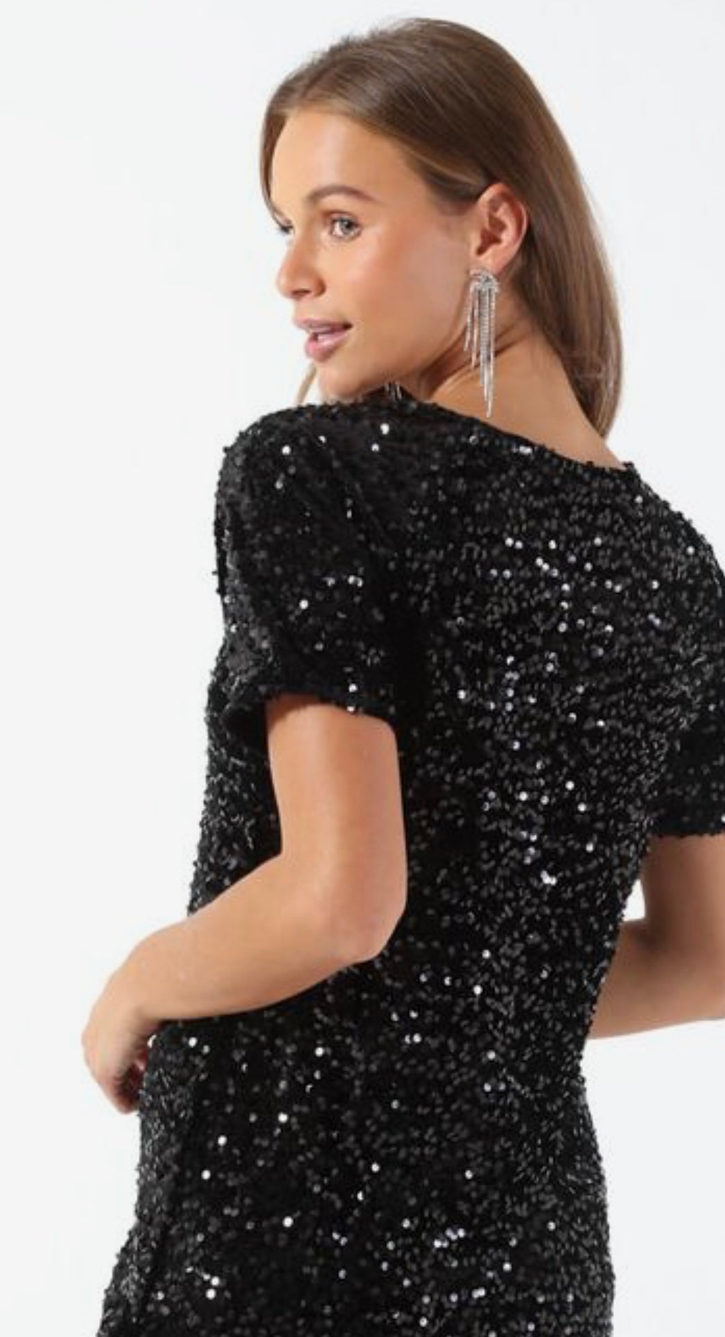 A SEQUIN SPARKLE BLACK DRESS