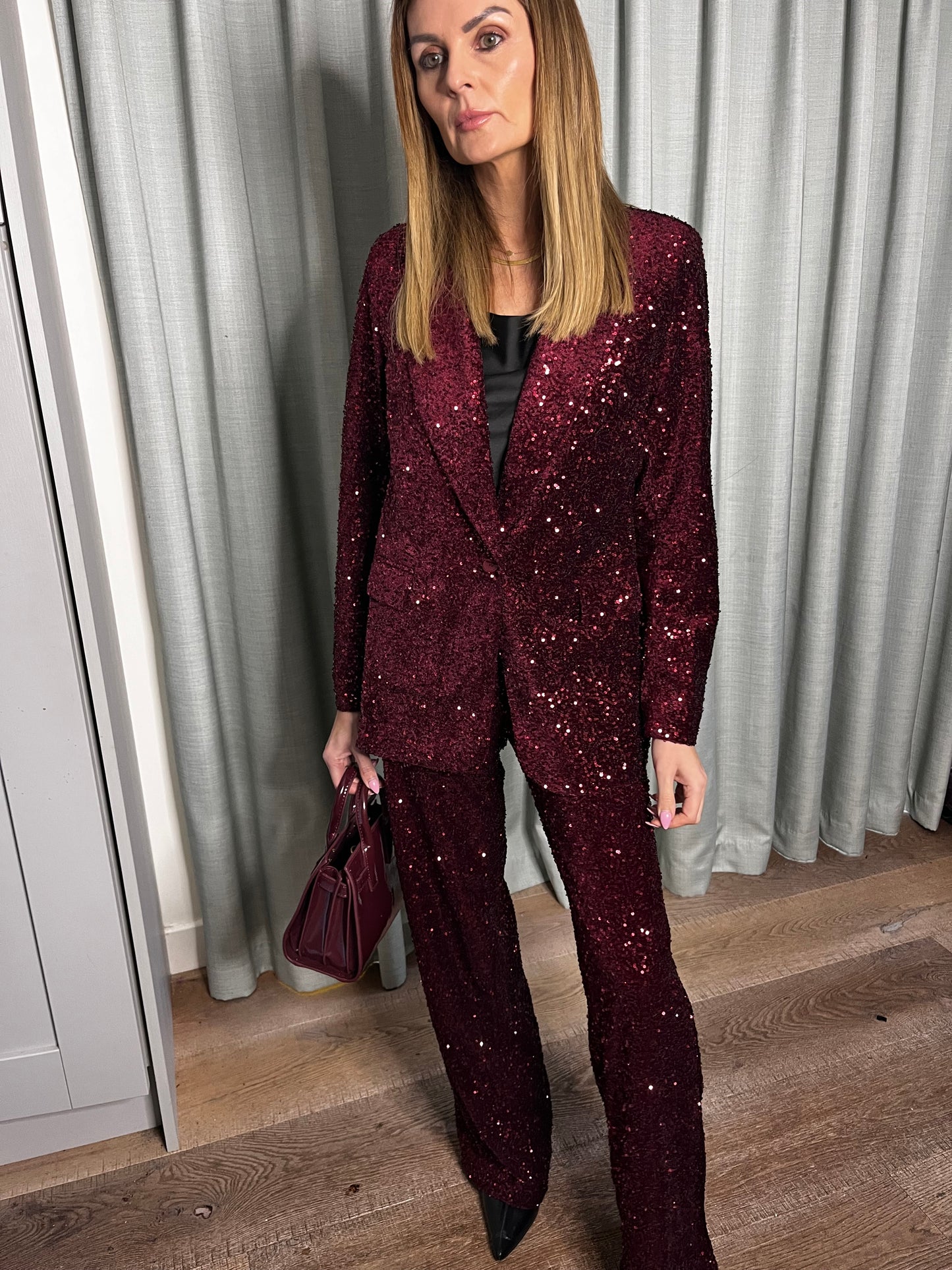 SEQUIN BURGANDY BLAZER
