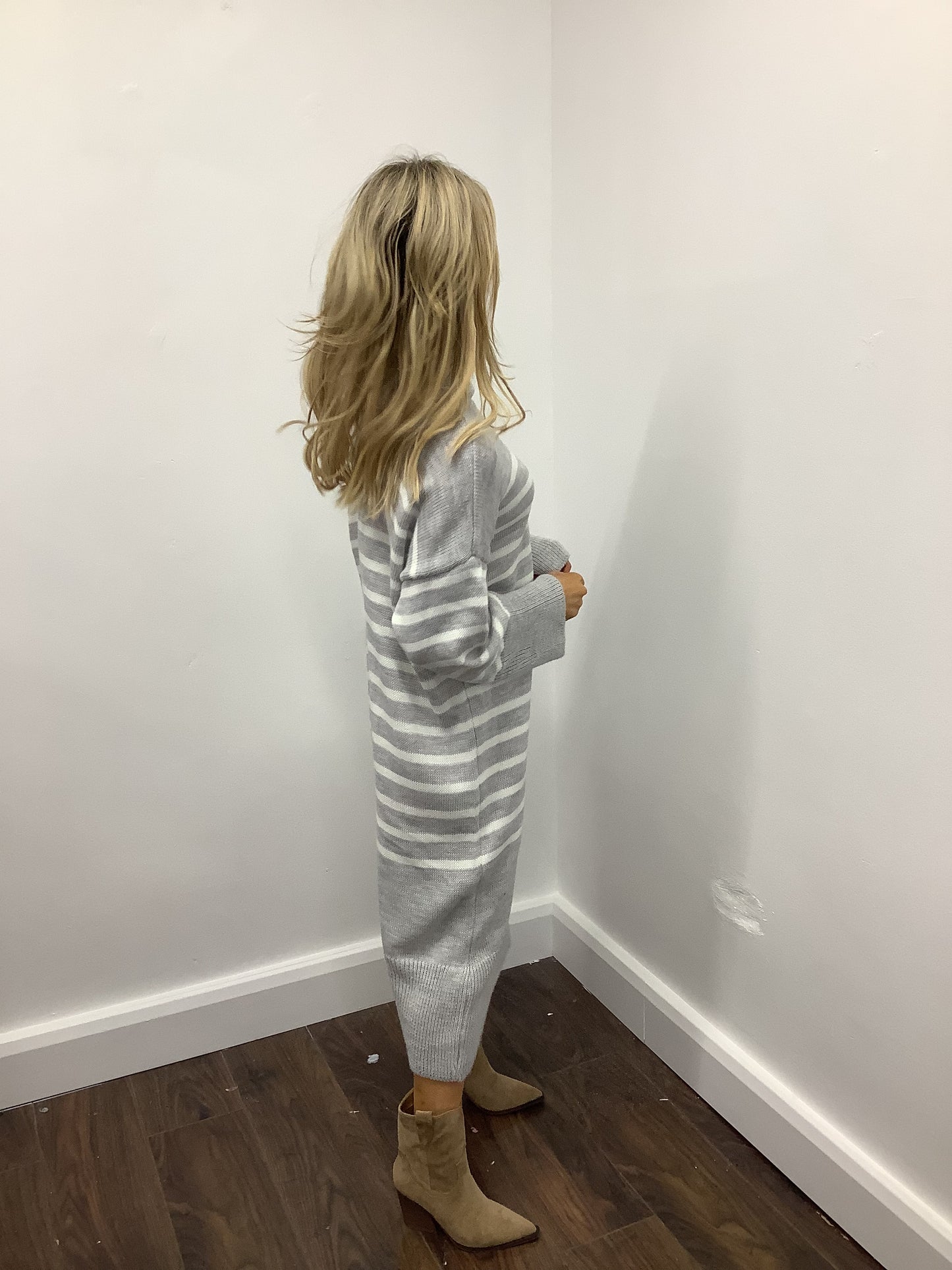 LARASFASHION GREY STRIPE JUMPER DRESS