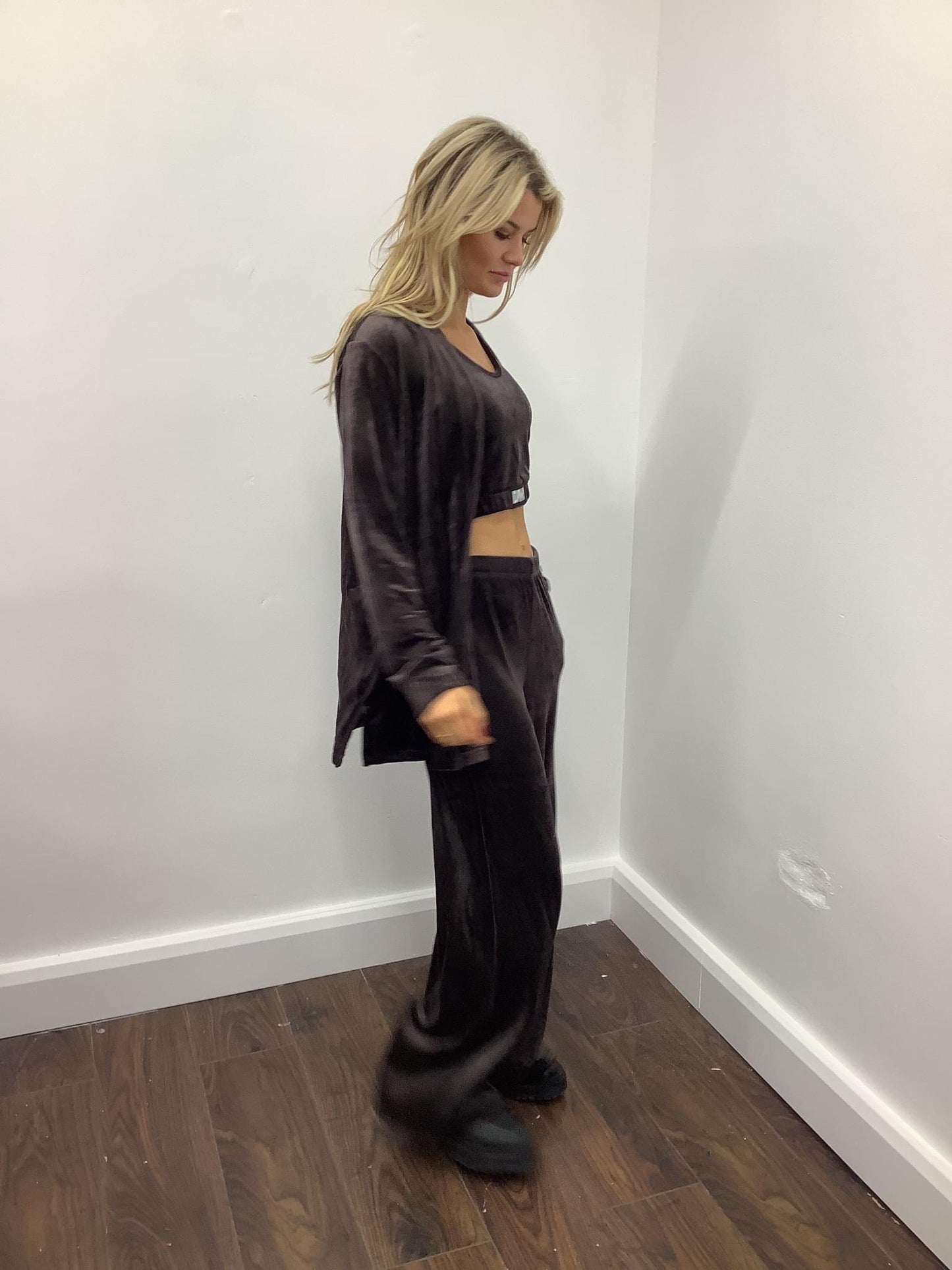 DKNY VELOUR LUXE 3 PIECE JAVA SUIT