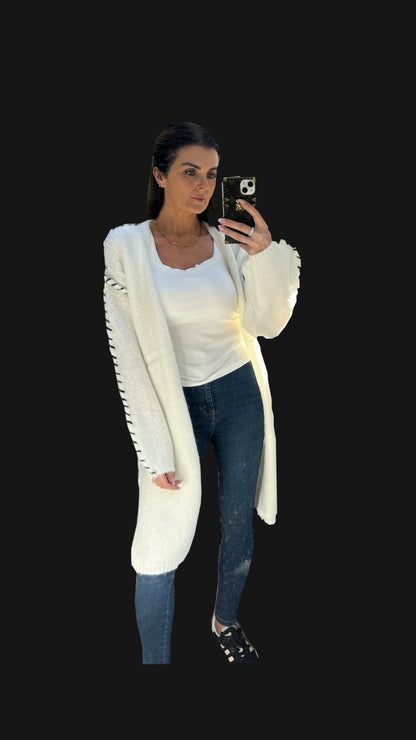 LARASFASHION WHITE LONG SOFT PIPED CARDI