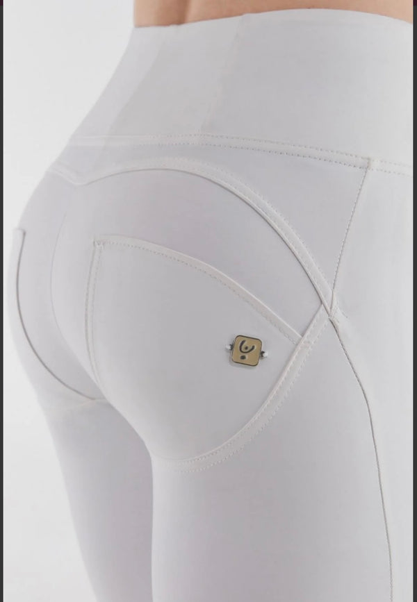 AMAZING FREDDY WHITE LEATHER PANTS