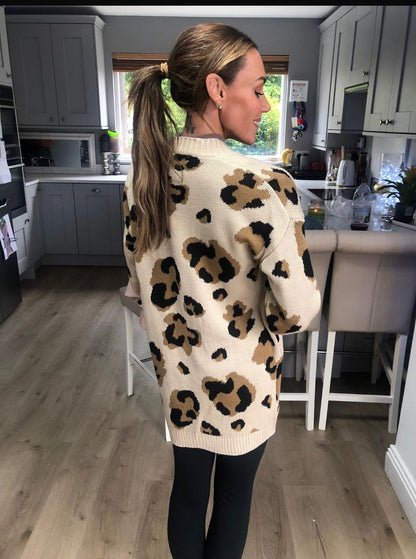 LARAS LEOPARD CARDI