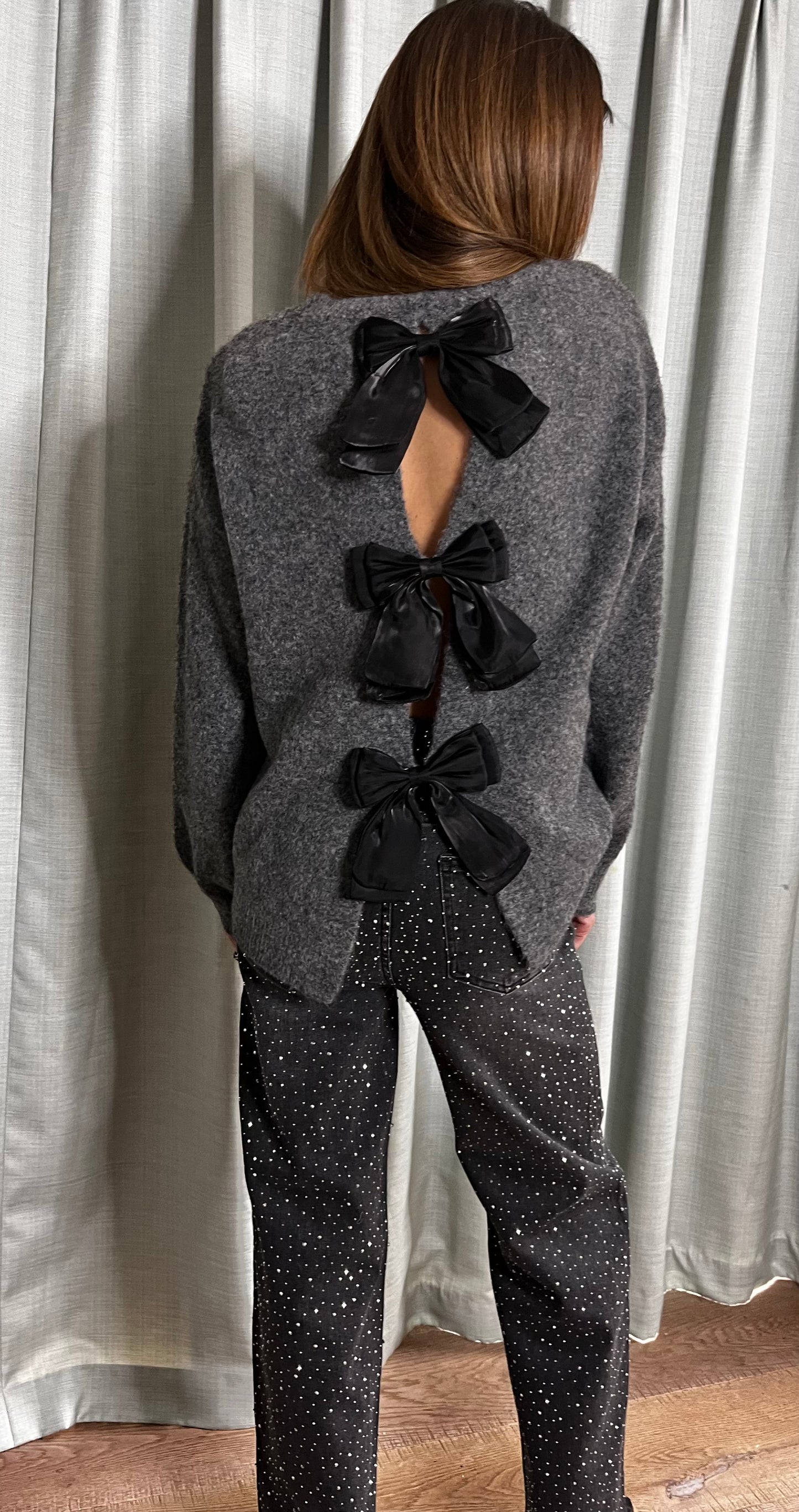 SATIN BOW CASHMERE LOOK KNIT GREY