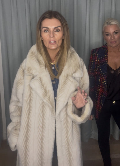 FUR CREAM HERRINGBONE COAT
