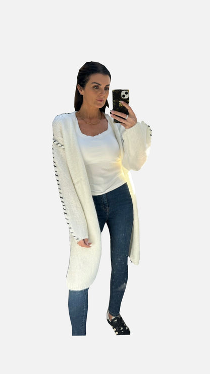 LARASFASHION WHITE LONG SOFT PIPED CARDI