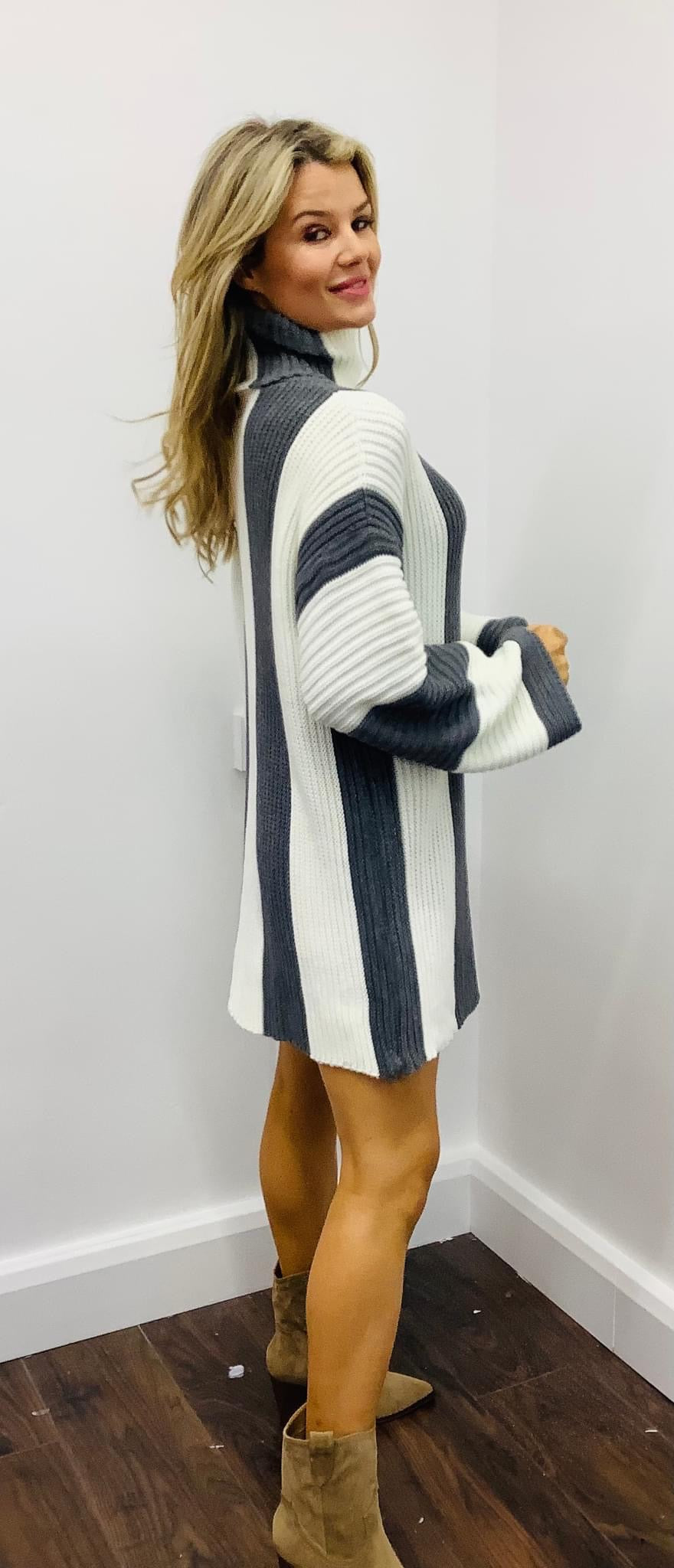 LARA STRIPE KNIT DRESS GREY